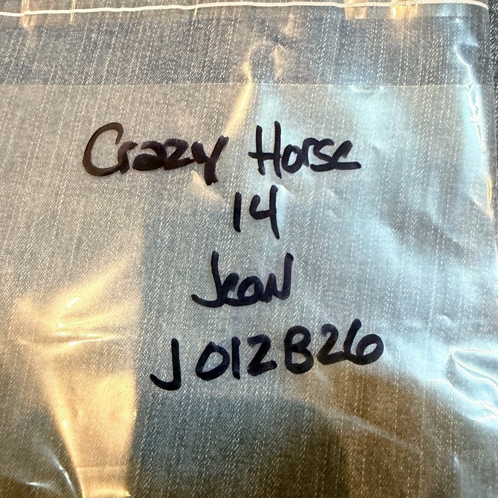 Crazy Horse Liz Claiborne Jeans Women’s Size 14 Blue Stretch Straight Leg Denim - Picture 9 of 9